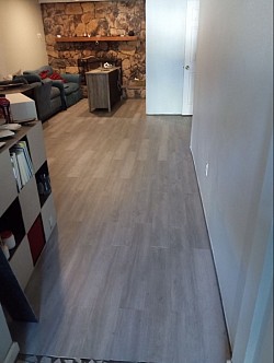 Vinyl plank