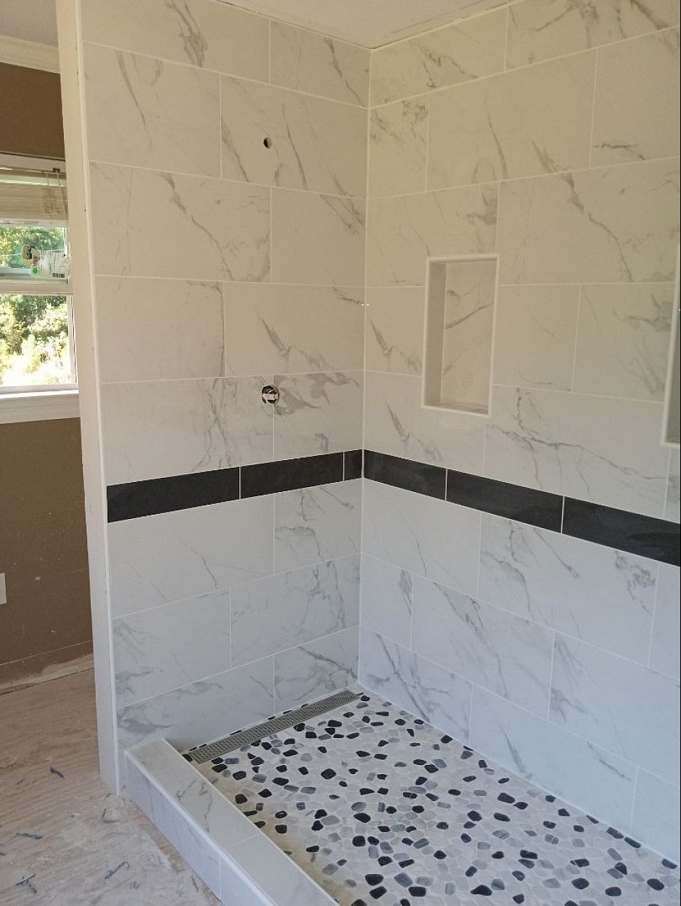 6'x3' tile shower